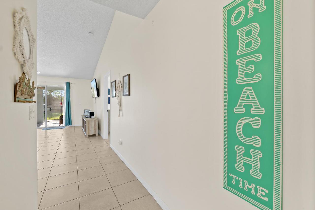 Oceanview Haven - 2Br Beach Townhome With Patio, Shared Heated Pool Steps From Paradise Beach Park! Melbourne Kültér fotó